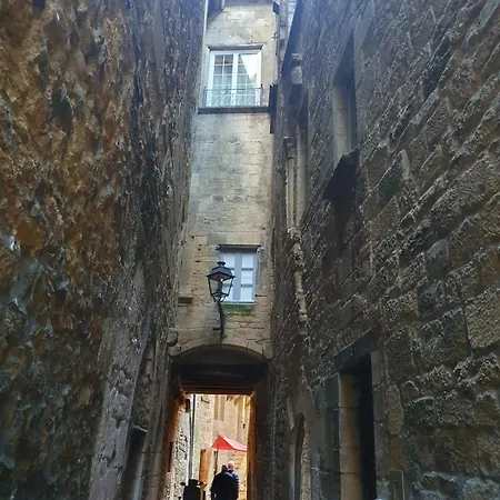 La Perle Medievale * Sarlat-la-Canéda