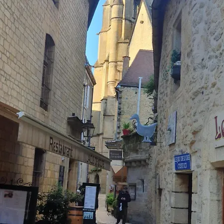 La Perle Medievale Semesterbostad