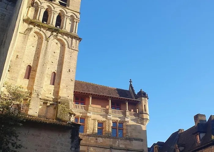La Perle Medievale * Sarlat-la-Canéda